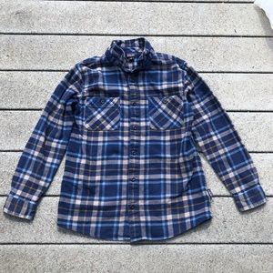 Patagonia boys medium weight long sleeve cotton flannel.